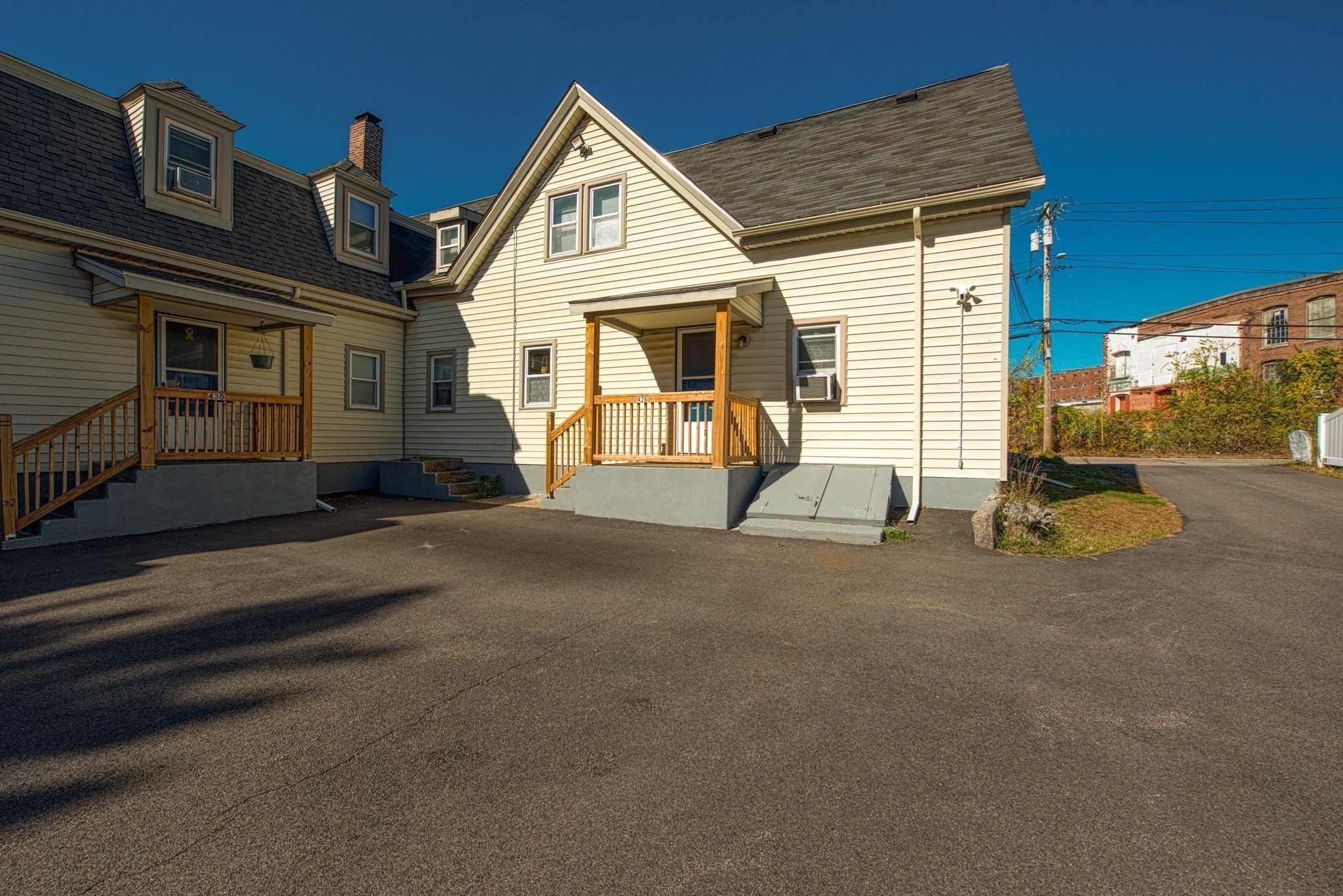 Taunton, Massachusetts, 02780, United States, 12 Bedrooms Bedrooms, ,5 BathroomsBathrooms,Residential,For Sale,1975385