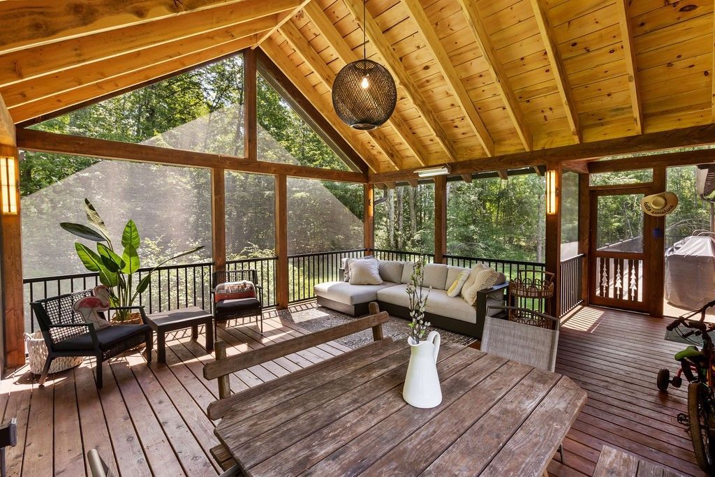 New Kingston, New York, 12459, United States, 3 Bedrooms Bedrooms, ,2 BathroomsBathrooms,Residential,For Sale,1907785