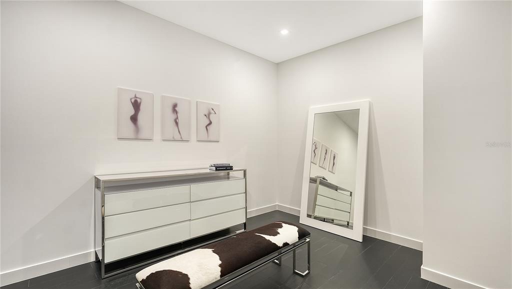 Sarasota, Florida, 34239, United States, 5 Bedrooms Bedrooms, ,8 BathroomsBathrooms,Residential,For Sale,1991570