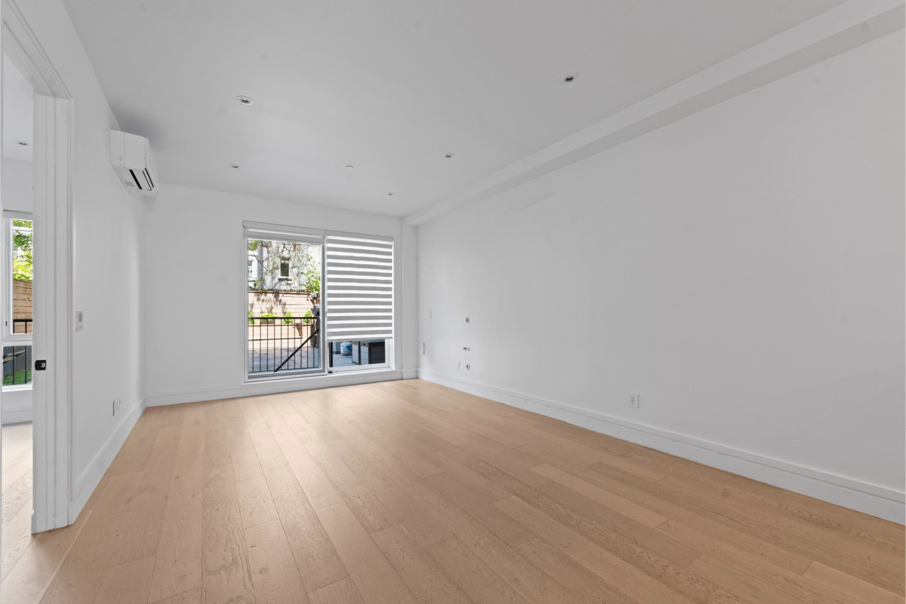  499 Van Buren St. 1, Brooklyn, NY, 11221 - 物件實景