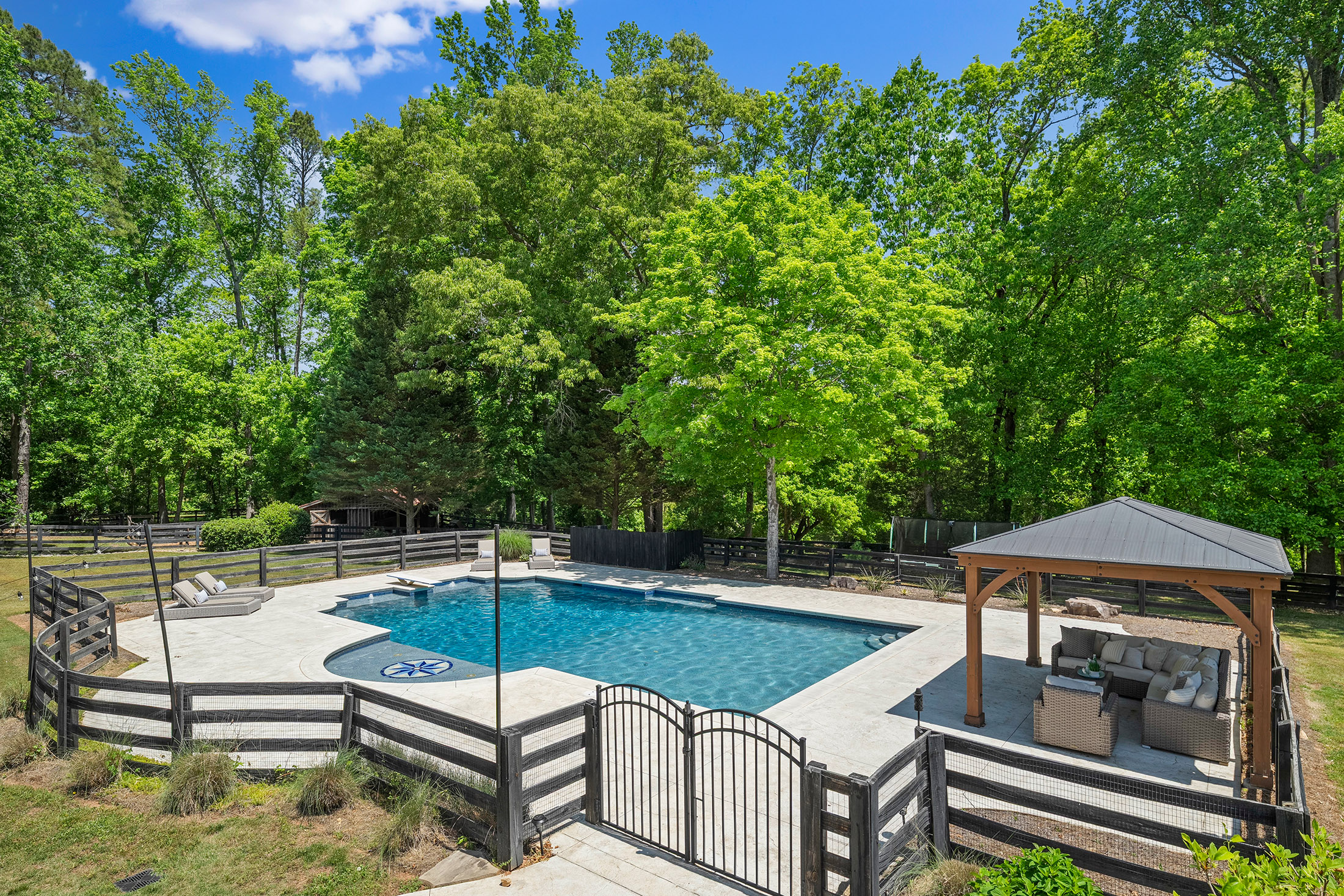  Opportunity to Own a Truly Exceptional Equestrian Farm Estate - 物件實景