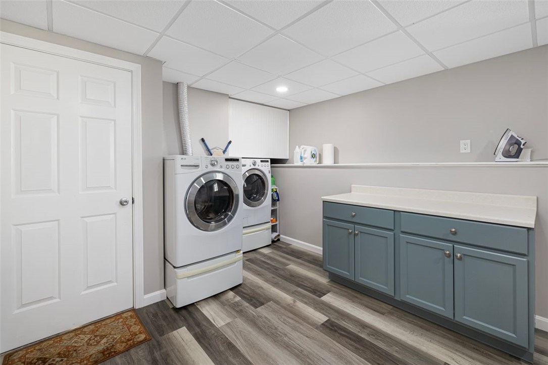 Cumberland, Rhode Island, 02864, United States, 3 Bedrooms Bedrooms, ,2 BathroomsBathrooms,Residential,For Sale,1990934