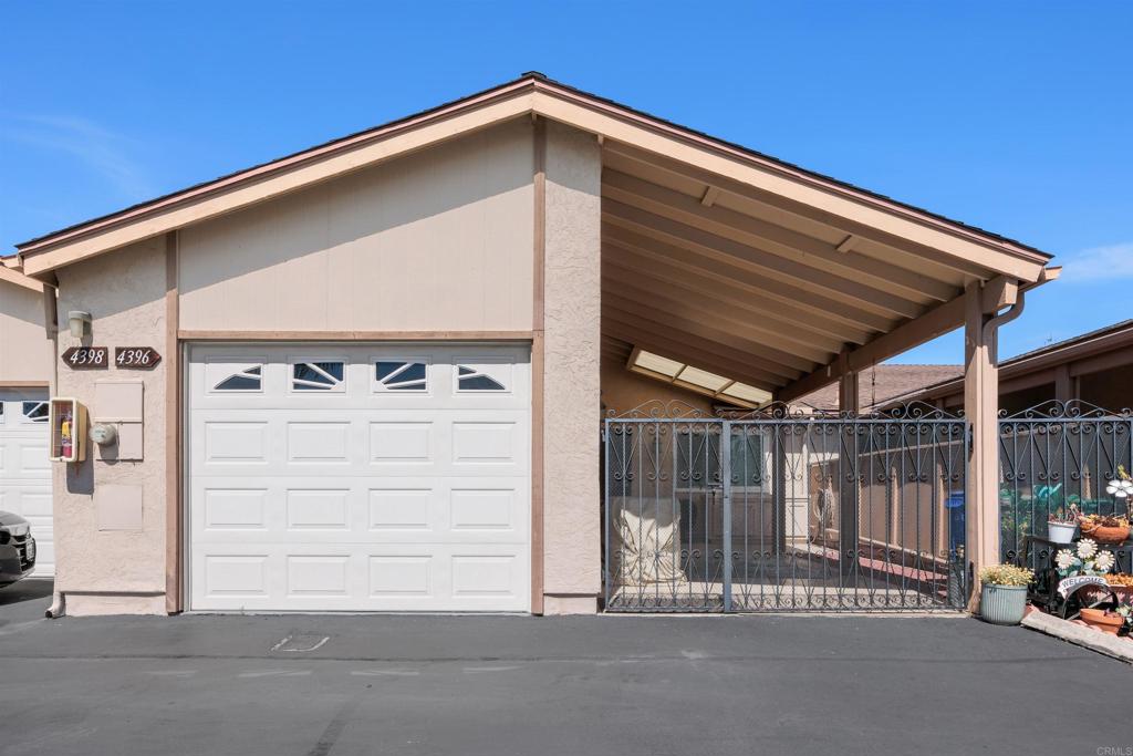 Oceanside, California, 92057, United States, 2 Bedrooms Bedrooms, ,1 BathroomBathrooms,Residential,For Sale,1919861
