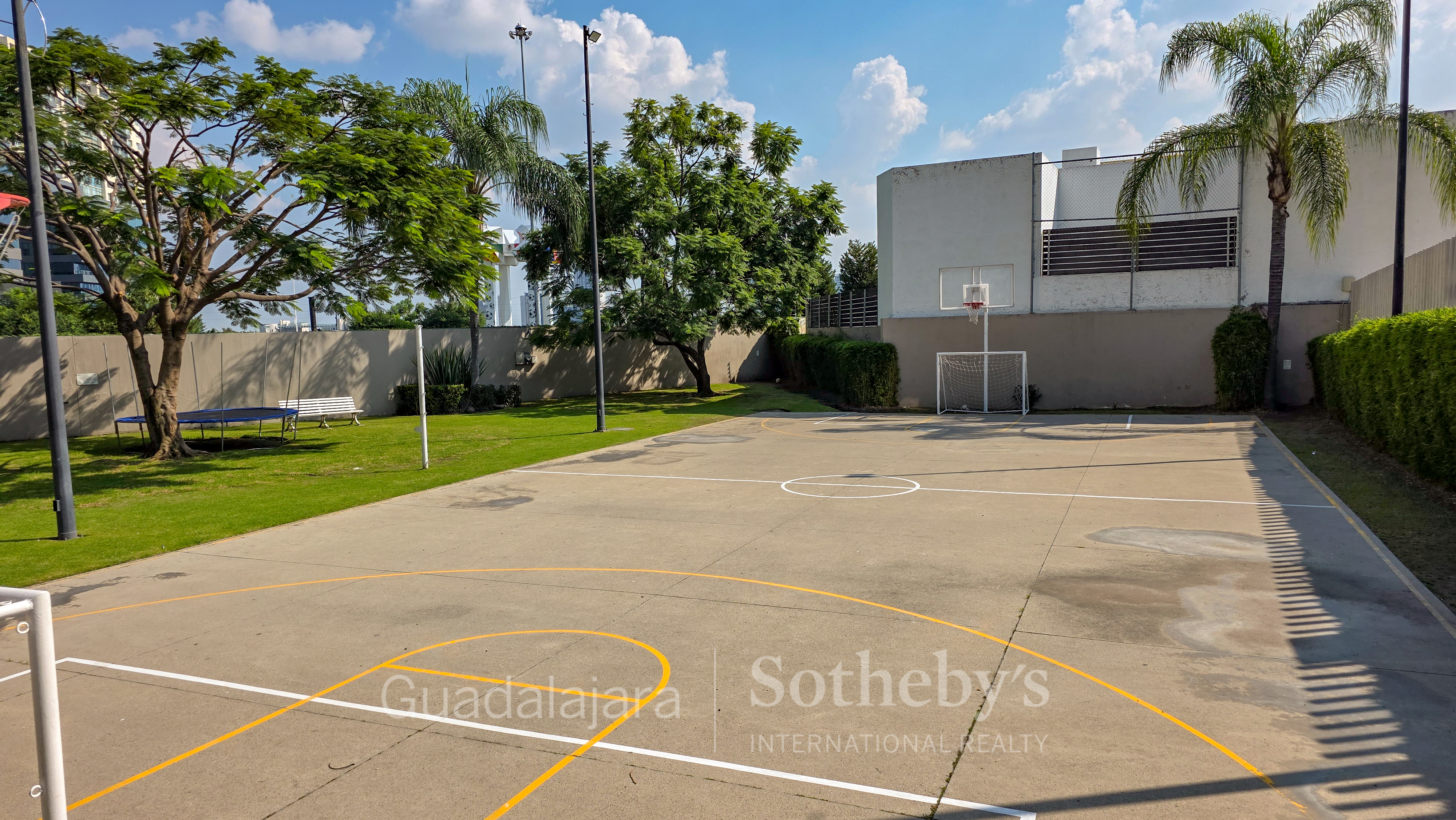  Casa duplex en condominio Puerta del Valle en venta - 物件實景