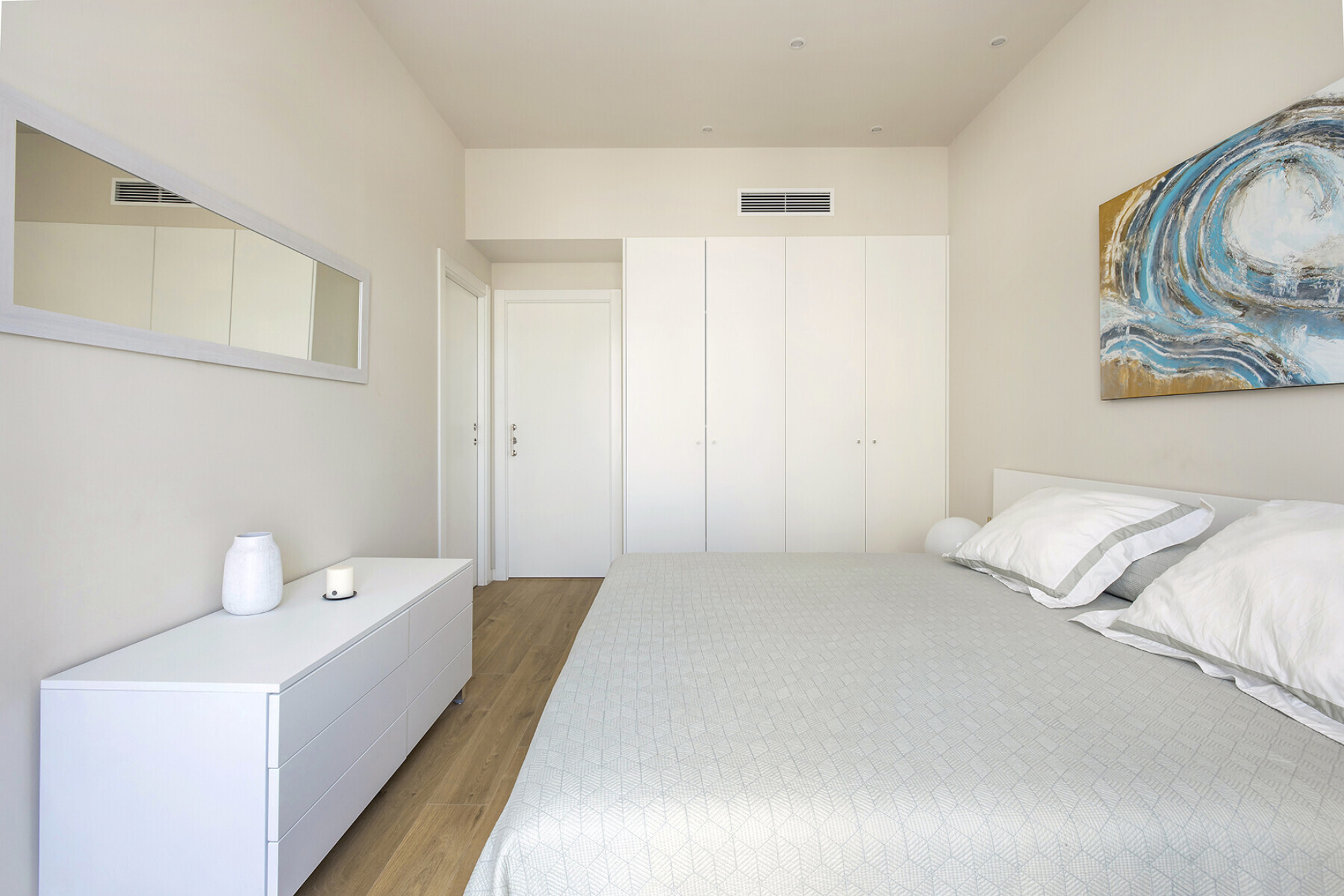  Modern high-rise apartment with views of the ocean and the harbor - 物件實景