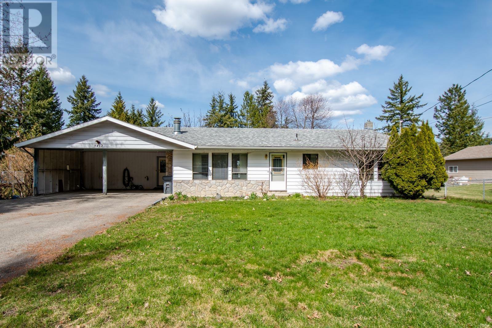 SPALLUMCHEEN, British Columbia, V4Y 0S8, CA, 6 Bedrooms Bedrooms, ,2 BathroomsBathrooms,Residential,For Sale,1838757