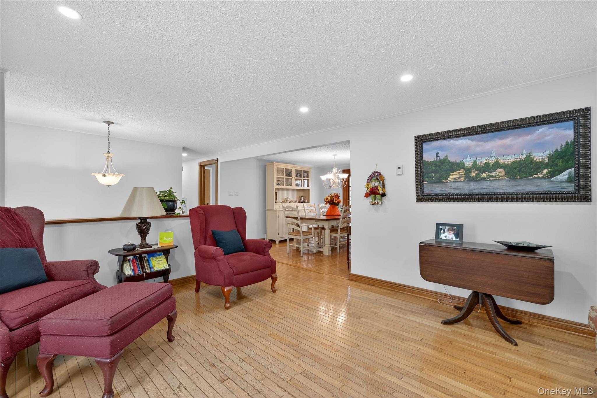 Wallkill, New York, 12589, United States, 4 Bedrooms Bedrooms, ,3 BathroomsBathrooms,Residential,For Sale,1989715