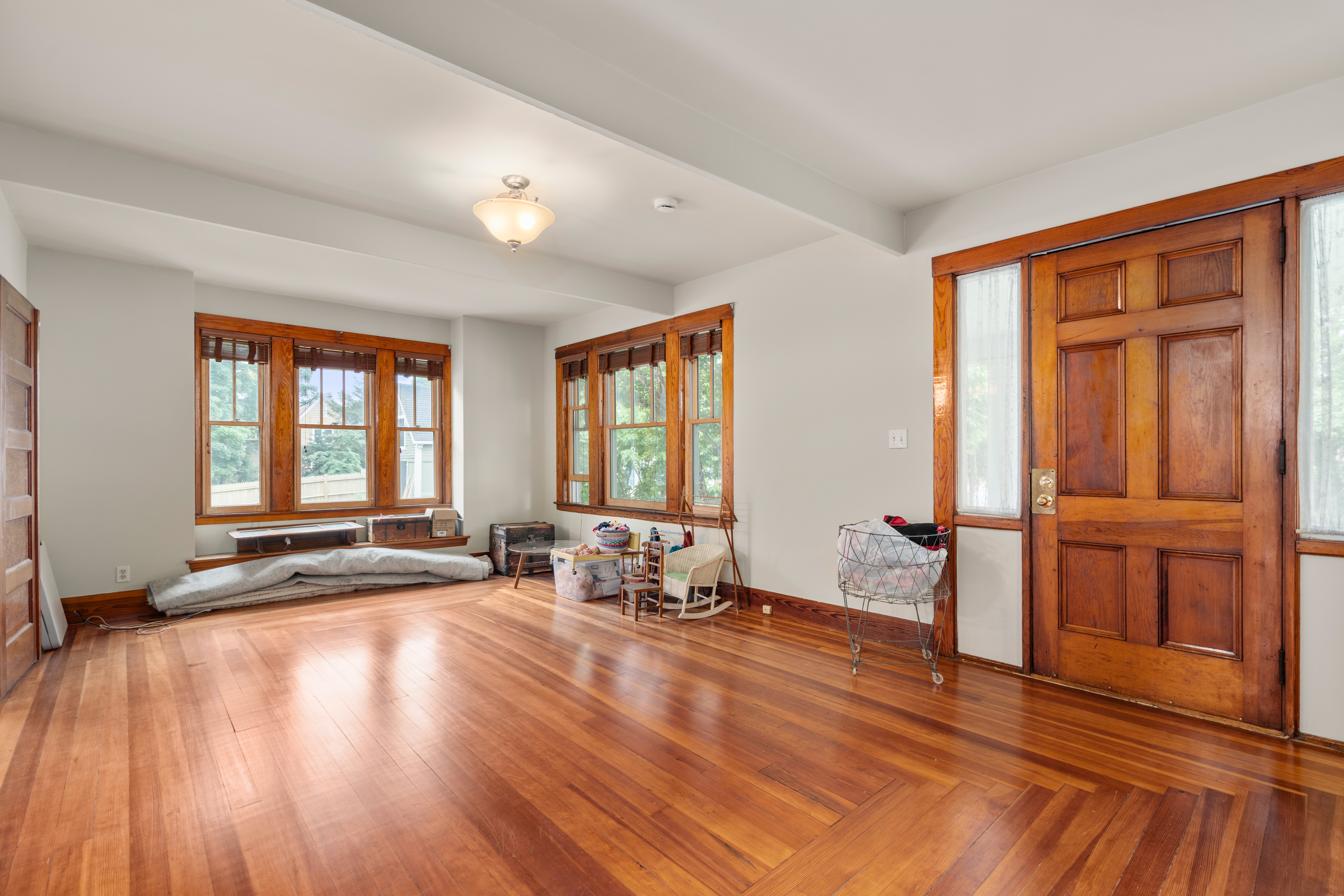 18 Shears Street, Wrentham, MA, 02093 - 物件實景