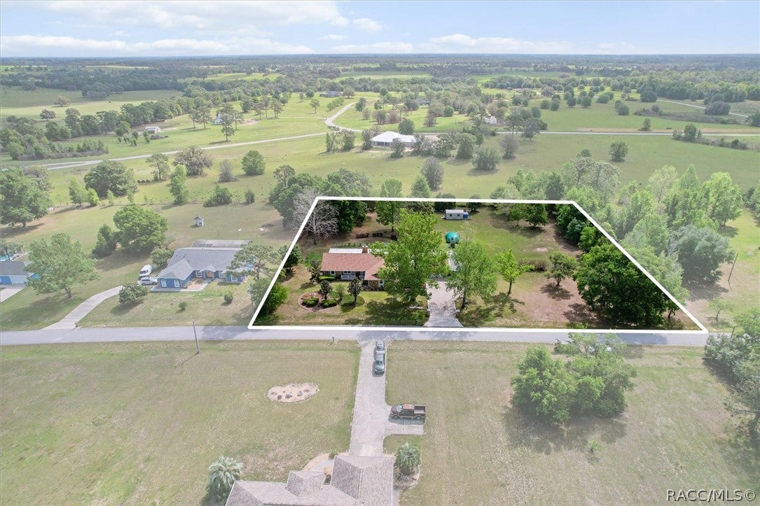 Thoroughbred Pt, Inverness, FL 34452 #1
