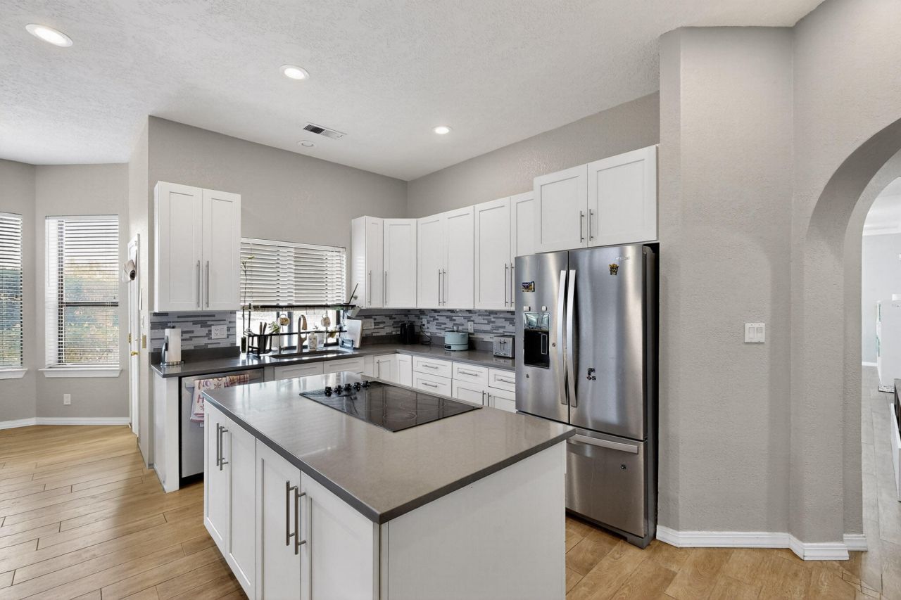 Albuquerque, New Mexico, 87122, United States, 5 Bedrooms Bedrooms, ,5 BathroomsBathrooms,Residential,For Sale,1933221