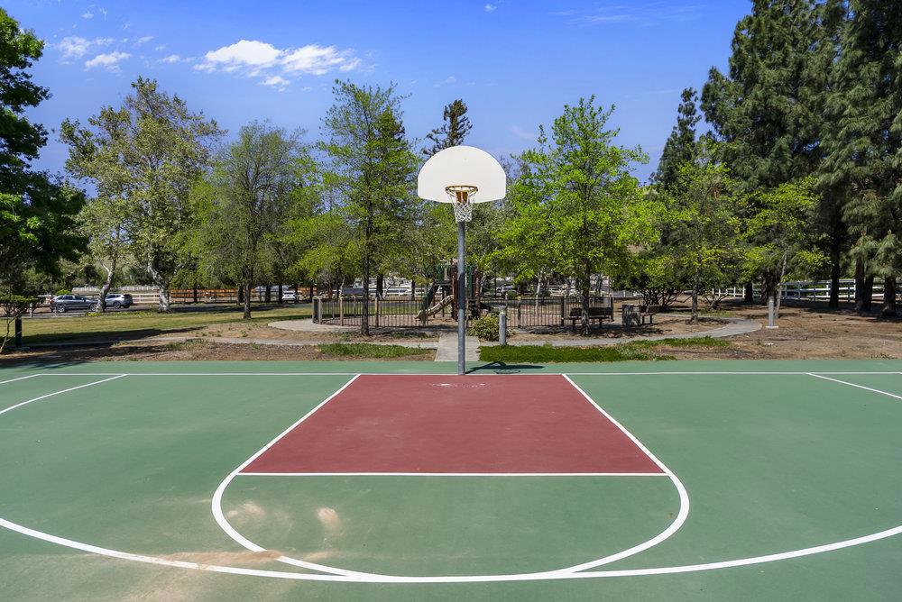 Tres Pinos, California, 95075, United States, 3 Bedrooms Bedrooms, ,3 BathroomsBathrooms,Residential,For Sale,1988626