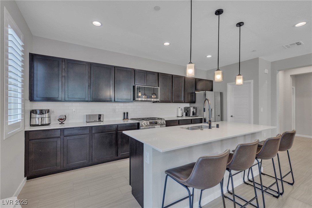 Las Vegas, Nevada, 89135, United States, 2 Bedrooms Bedrooms, ,2 BathroomsBathrooms,Residential,For Sale,1908470