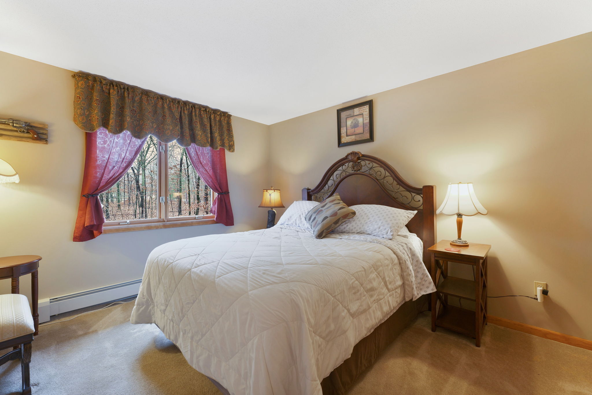 Tolland, Connecticut, 06084, United States, 3 Bedrooms Bedrooms, ,3 BathroomsBathrooms,Residential,For Sale,1993316