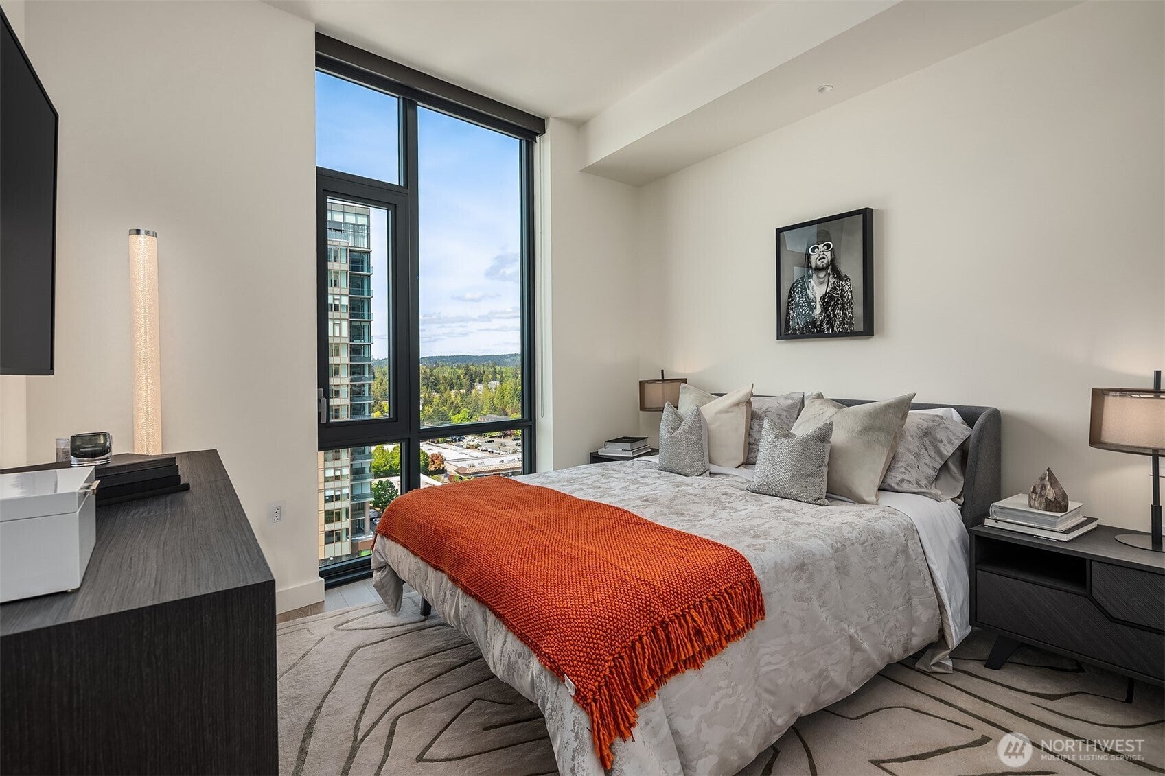 Bellevue, Washington, 98004, United States, 2 Bedrooms Bedrooms, ,2 BathroomsBathrooms,Residential,For Sale,1857341