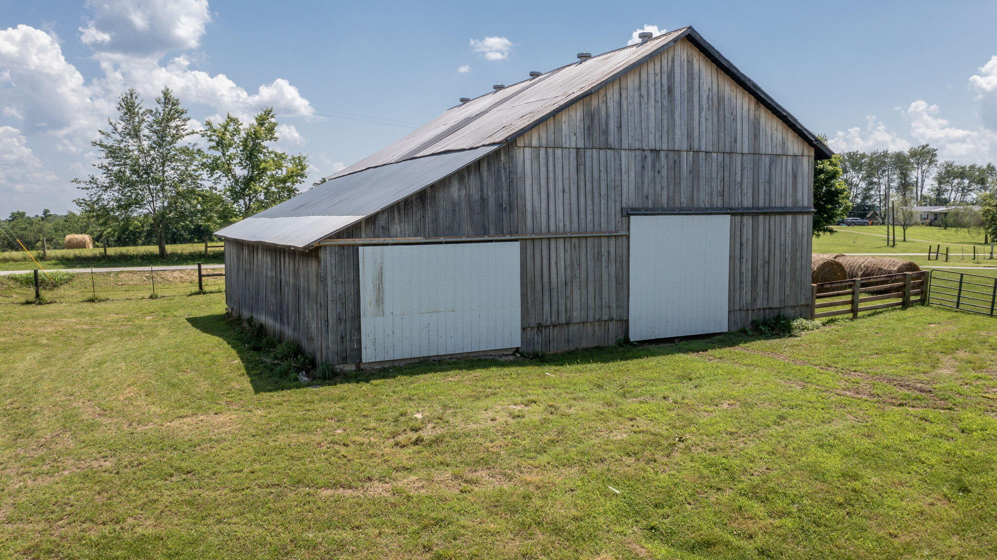 Waddy, Kentucky, 40076, United States, 3 Bedrooms Bedrooms, ,2 BathroomsBathrooms,Residential,For Sale,1979583
