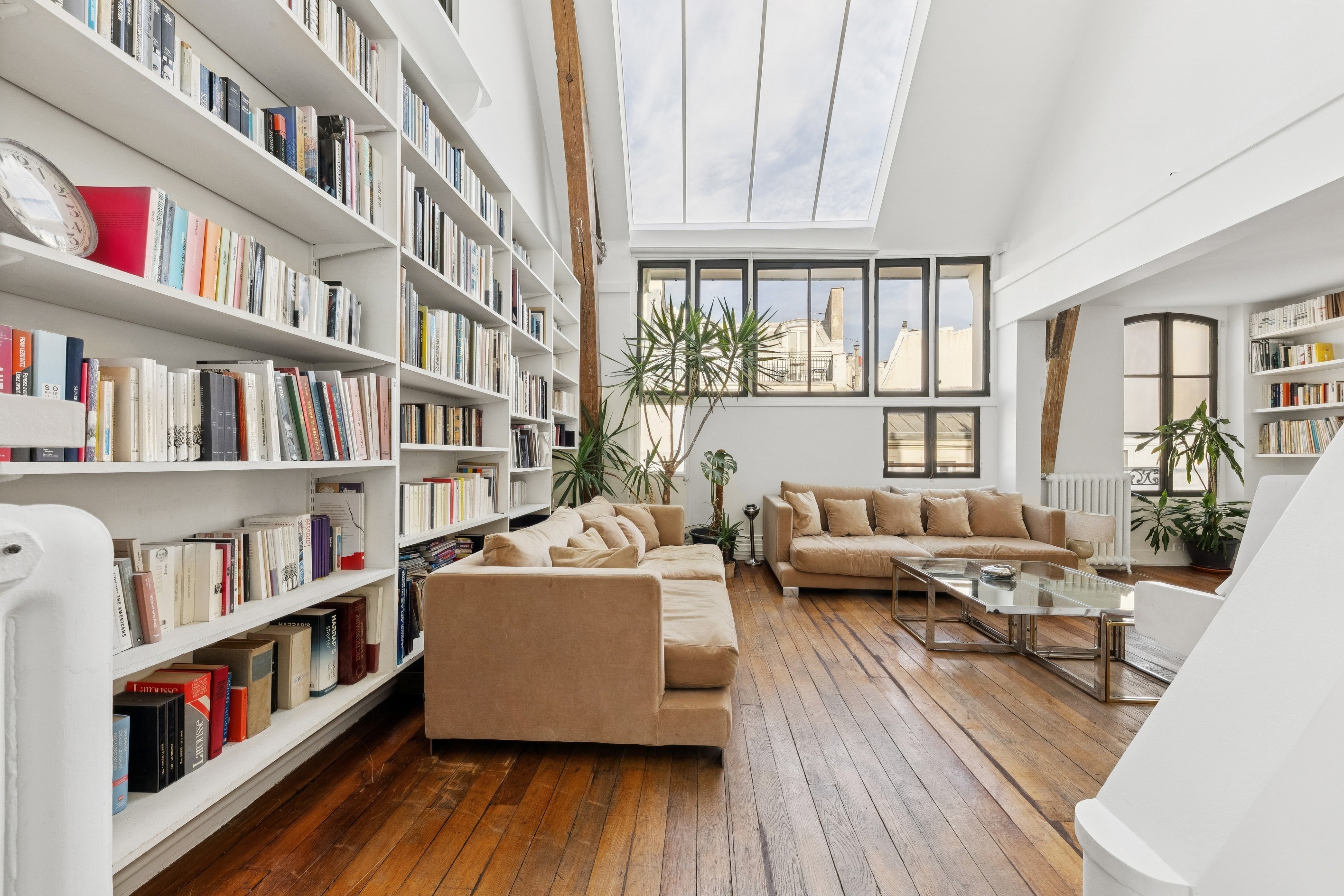  Paris IX - magnificent artist