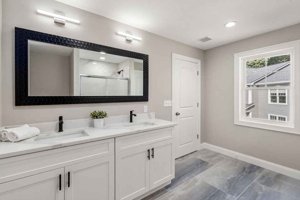 East Longmeadow, Massachusetts, 01028, United States, 4 Bedrooms Bedrooms, ,3 BathroomsBathrooms,Residential,For Sale,1986276