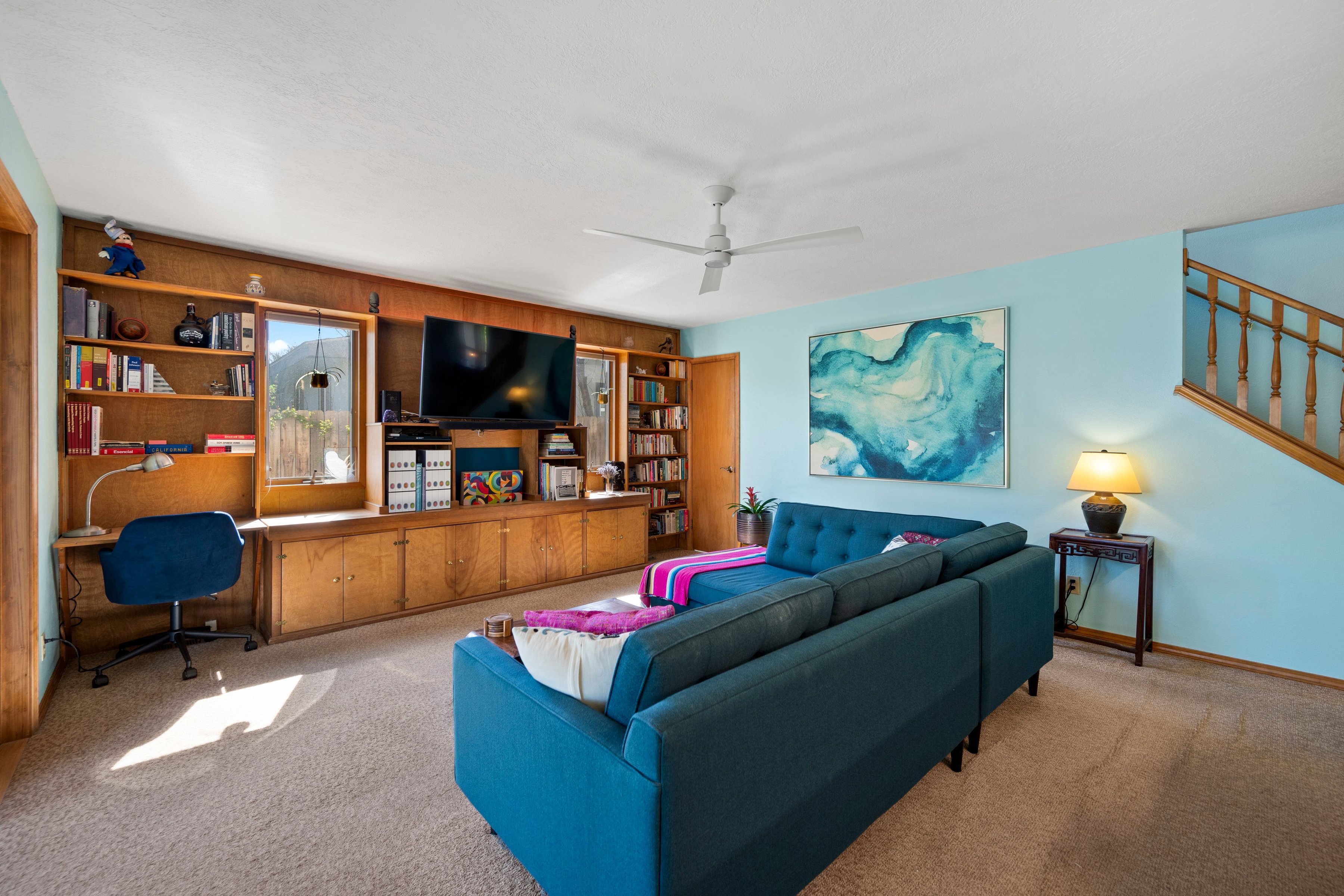  Timeless Mid-Century Design with Sunroom Living and Garden Oasis - 物件實景