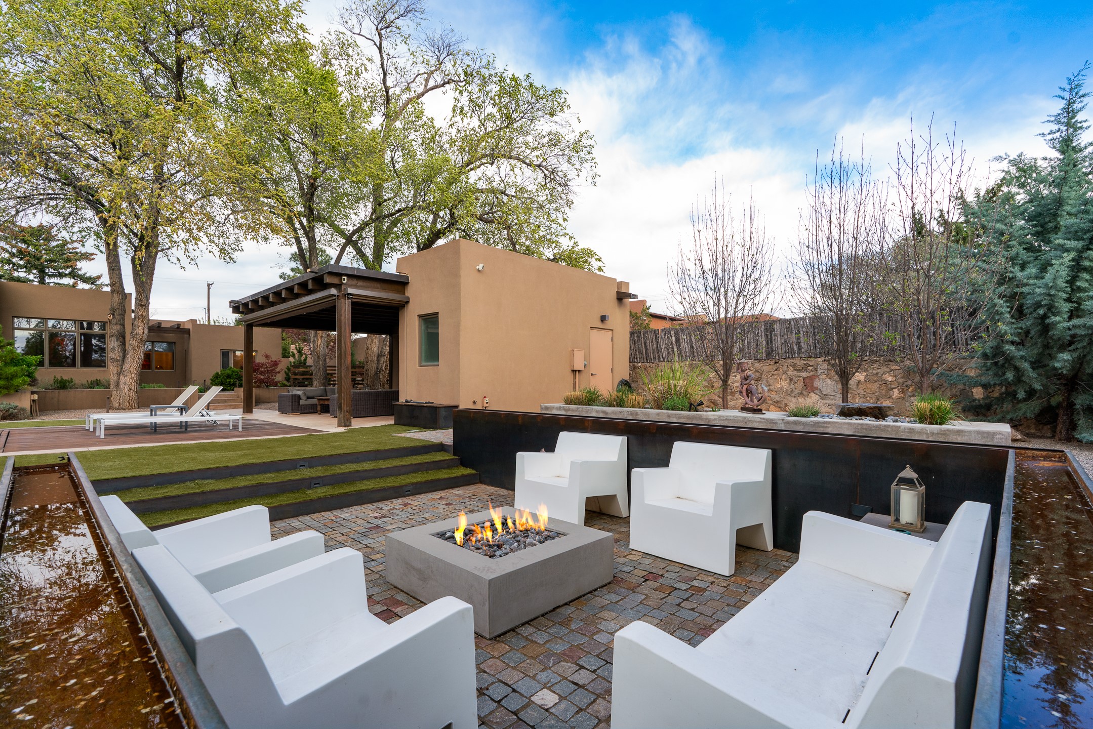  974 Old Santa Fe Trail - 物件實景