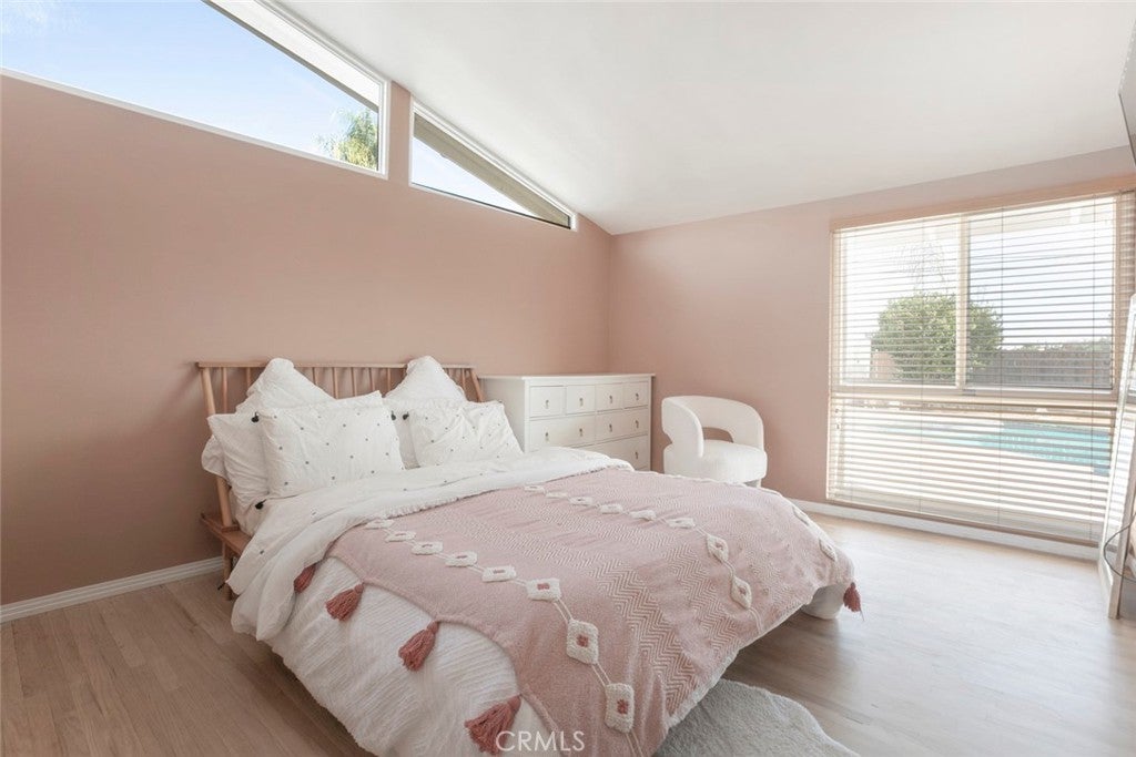 Granada Hills, California, 91344, United States, 3 Bedrooms Bedrooms, ,2 BathroomsBathrooms,Residential,For Sale,1940925