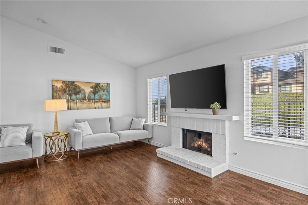 Diamond Bar, California, 91765, United States, 2 Bedrooms Bedrooms, ,1 BathroomBathrooms,Residential,For Sale,2012036