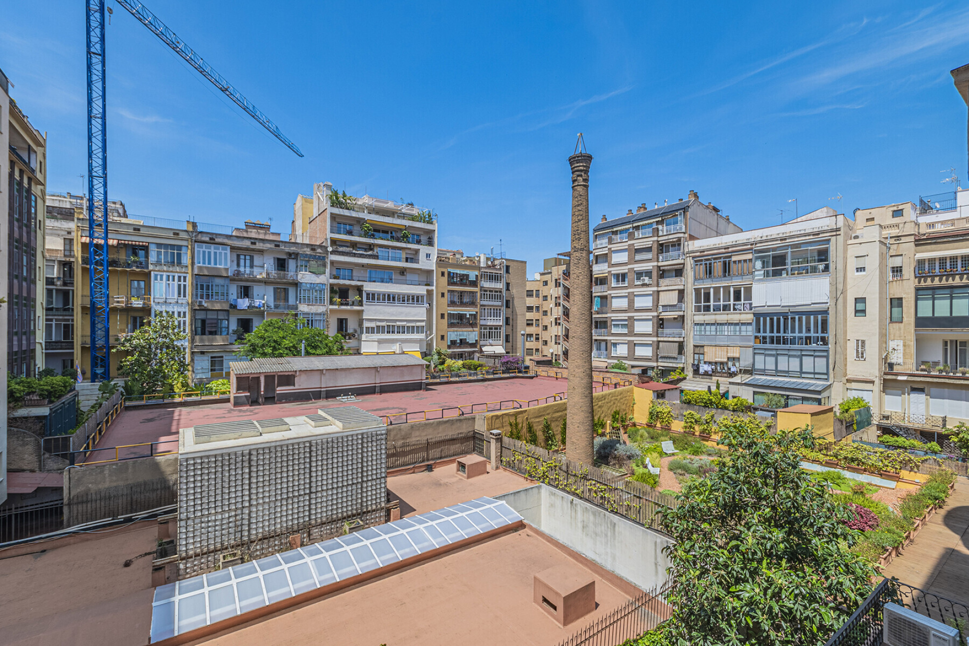 Modernist flat in Eixample with premium finishes in the Quadrat d