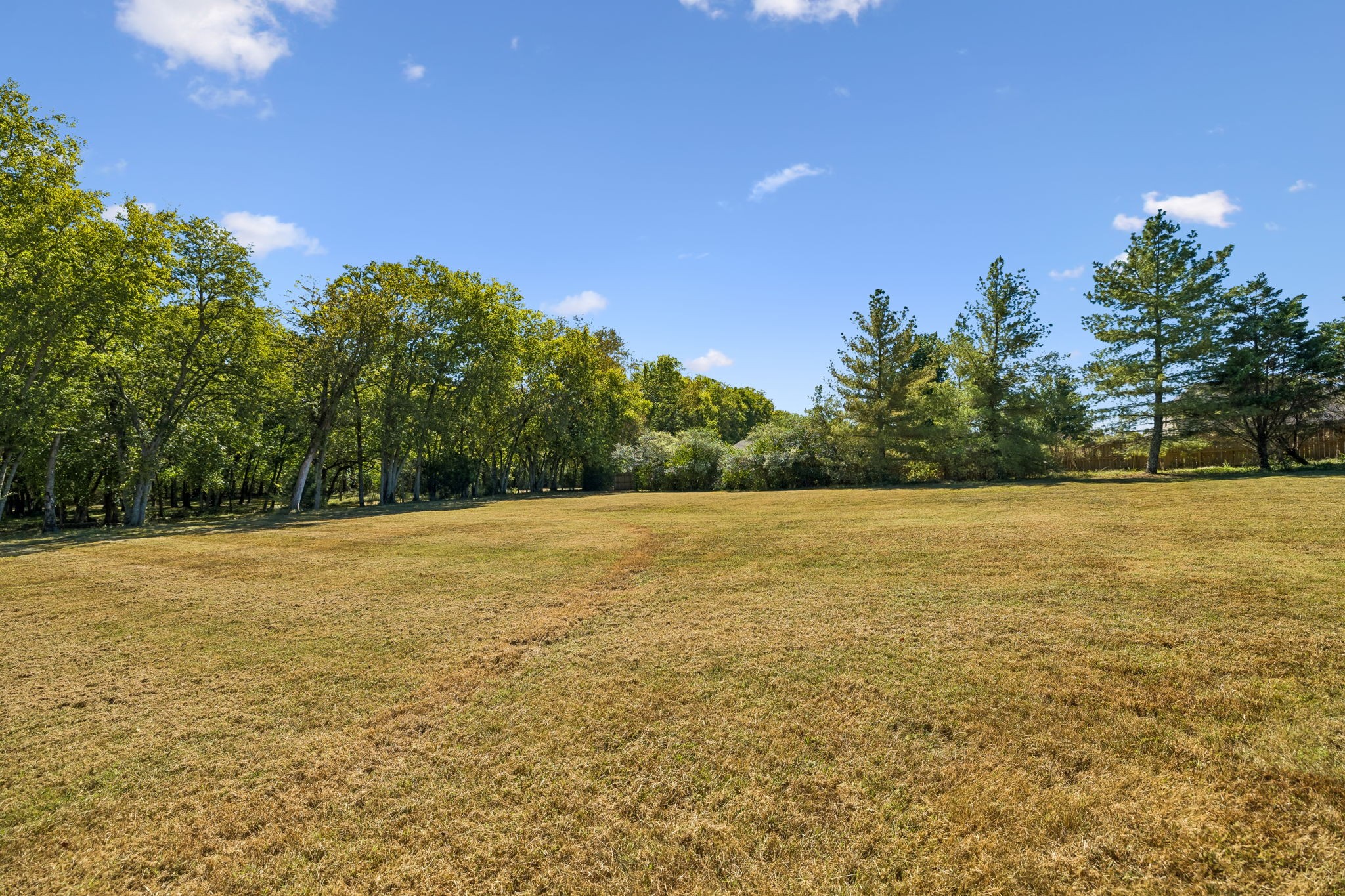  2216 Twin Peaks Ct, Spring Hill, TN, 37174 - 物件實景