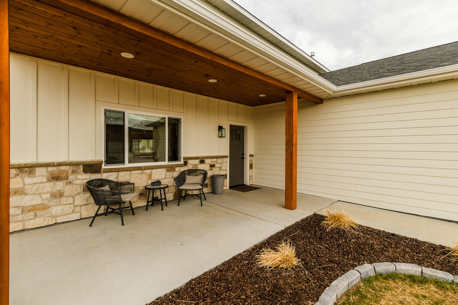 Ranchester, Wyoming, 82839, United States, 4 Bedrooms Bedrooms, ,3 BathroomsBathrooms,Residential,For Sale,1990445