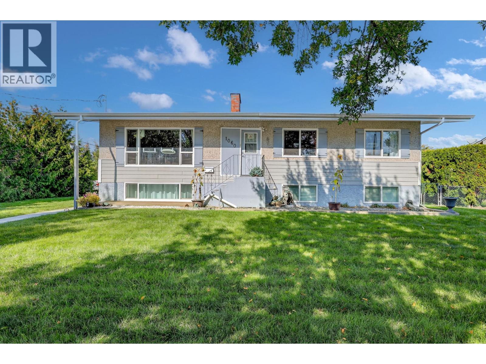 KELOWNA, British Columbia, V1X 1C4, CA, 5 Bedrooms Bedrooms, ,3 BathroomsBathrooms,Residential,For Sale,1948235