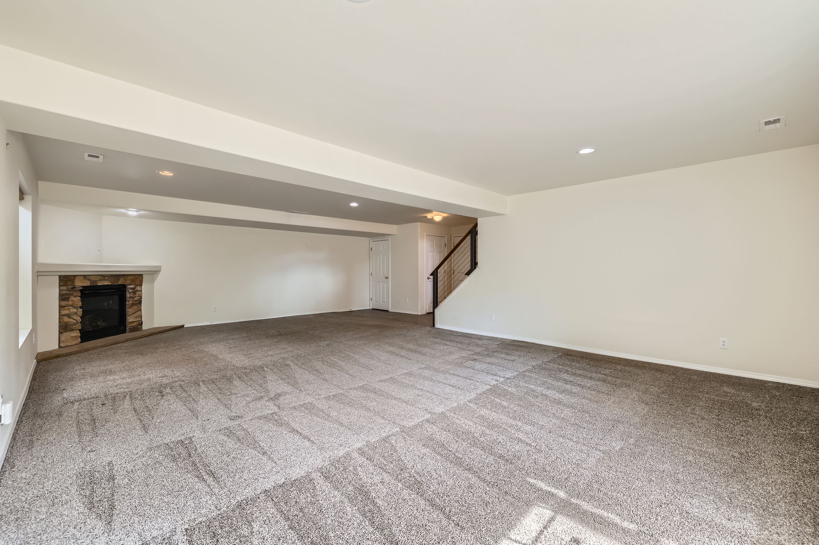 Woodland Park, Colorado, 80863, United States, 3 Bedrooms Bedrooms, ,4 BathroomsBathrooms,Residential,For Sale,1856794
