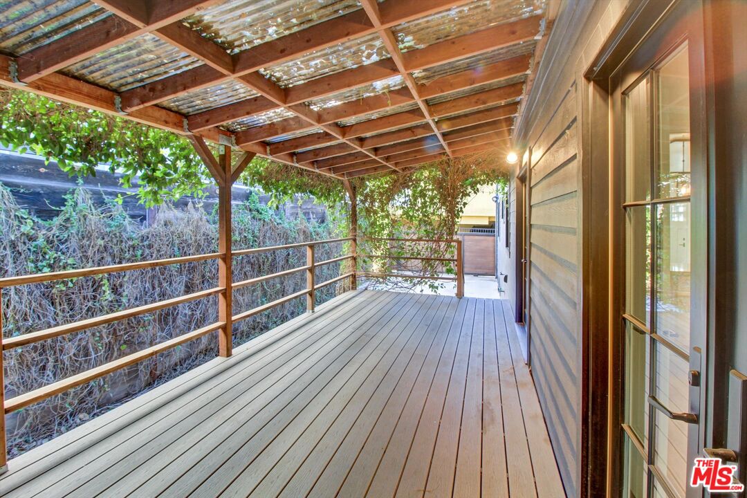 Venice, California, 90291, United States, 7 Bedrooms Bedrooms, ,Residential,For Sale,1700344