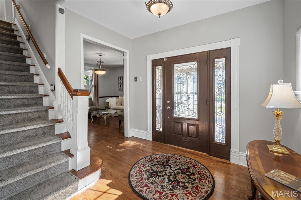 Kirkwood, Missouri, 63122, United States, 4 Bedrooms Bedrooms, ,4 BathroomsBathrooms,Residential,For Sale,1986224