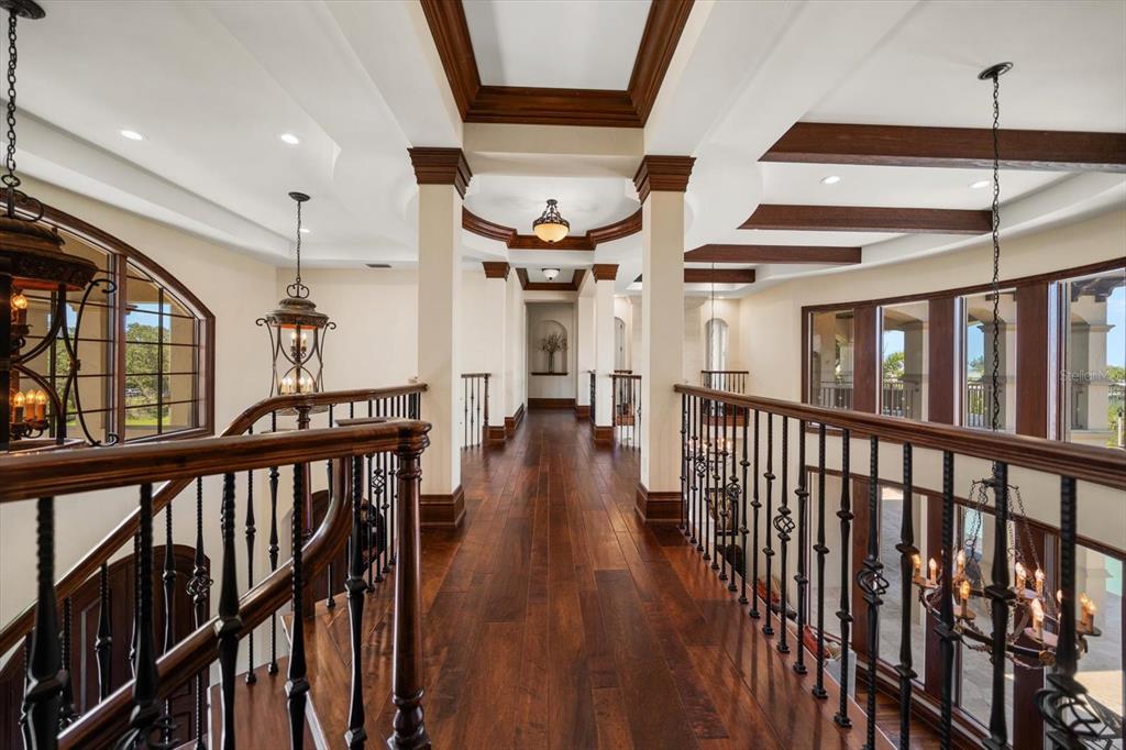 Largo, Florida, 33774, United States, 5 Bedrooms Bedrooms, ,7 BathroomsBathrooms,Residential,For Sale,1876225