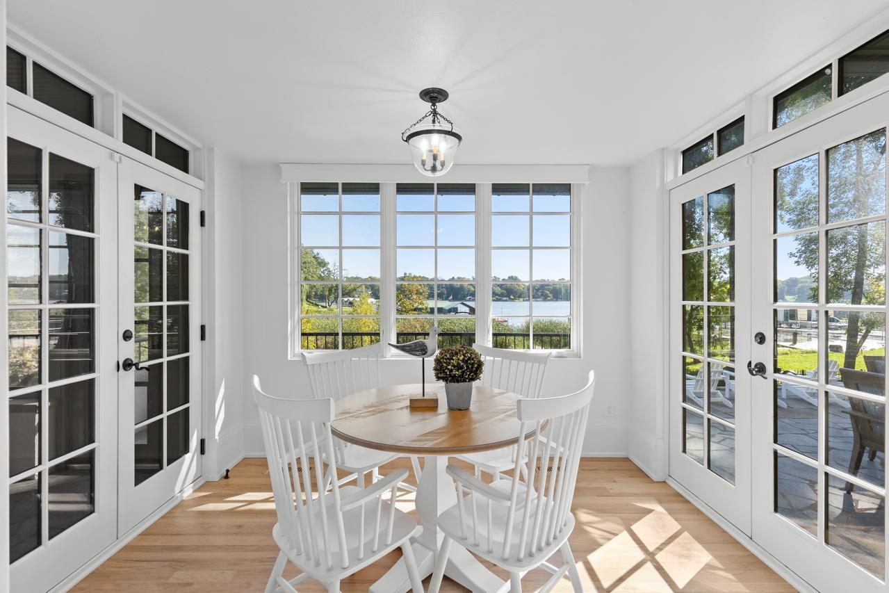 Orono, Minnesota, 55364, United States, 4 Bedrooms Bedrooms, ,4 BathroomsBathrooms,Residential,For Sale,1988176