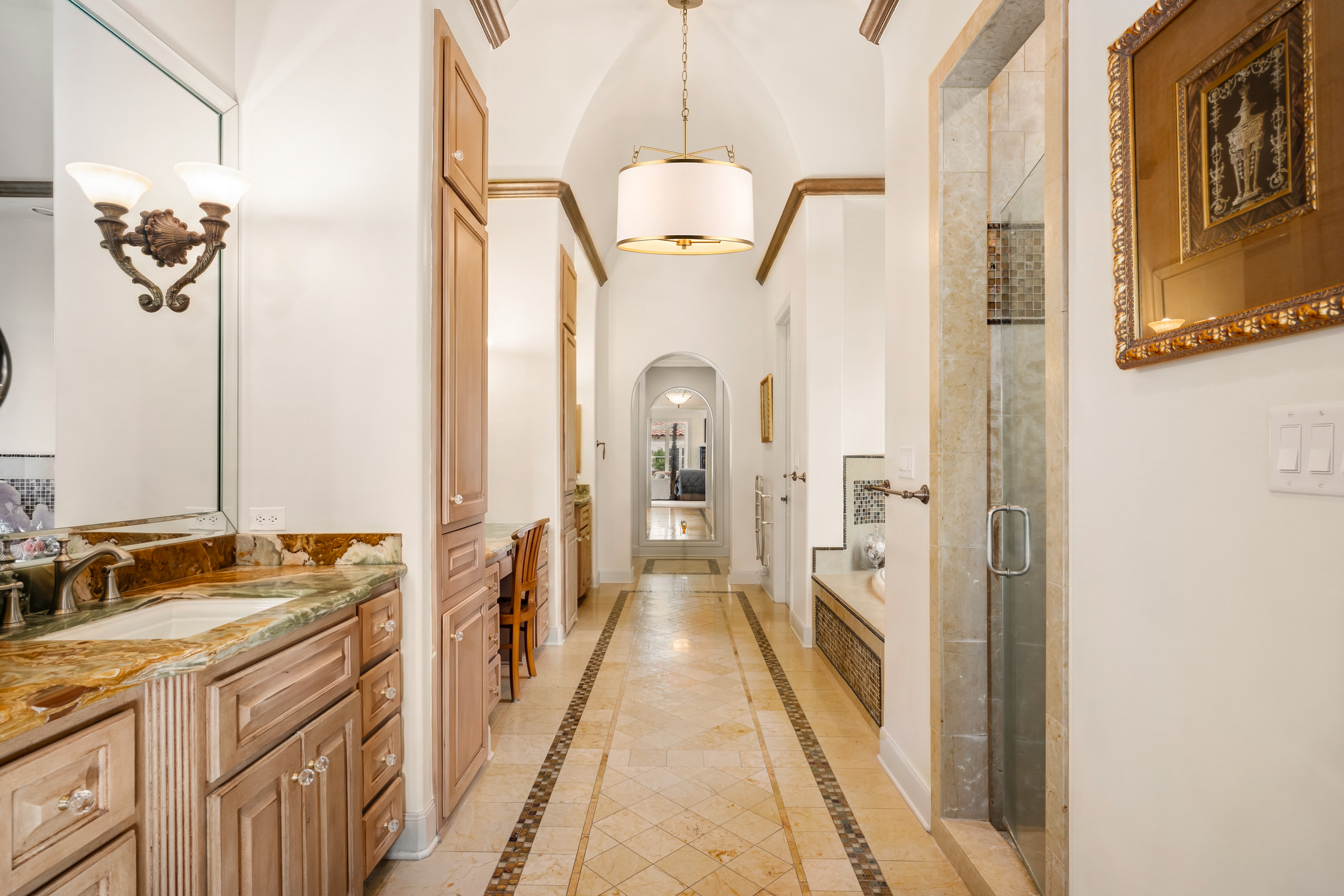  Custom Estate with Pool, Courtyard and Wine Room - 物件實景