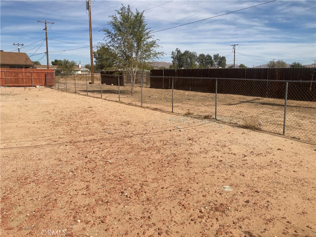 Apple Valley, California, 92308, United States, ,Residential,For Sale,1980582