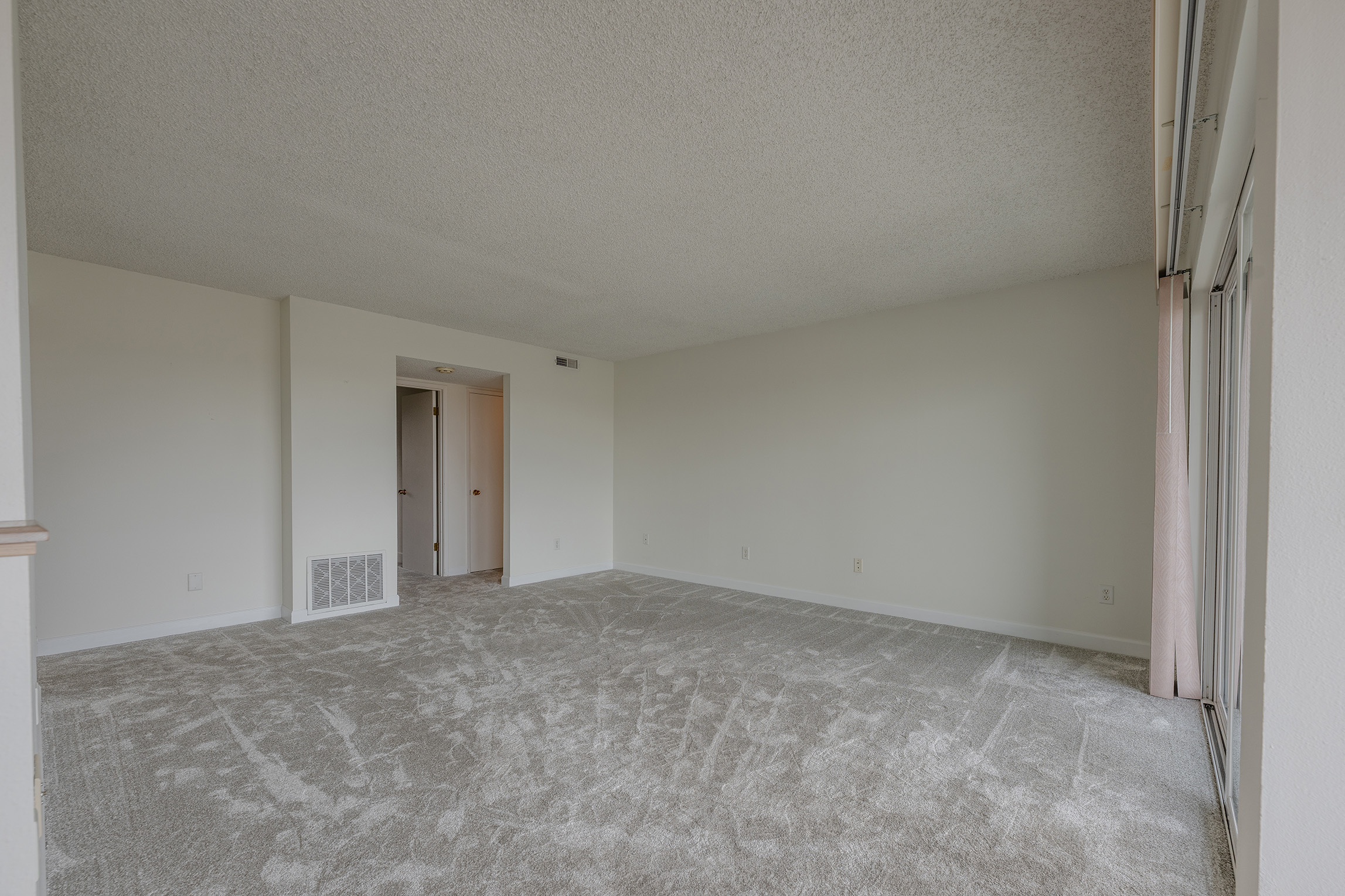  Situated along the Columbia River with breathtaking, one-of-a-kind 180-views - 物件實景