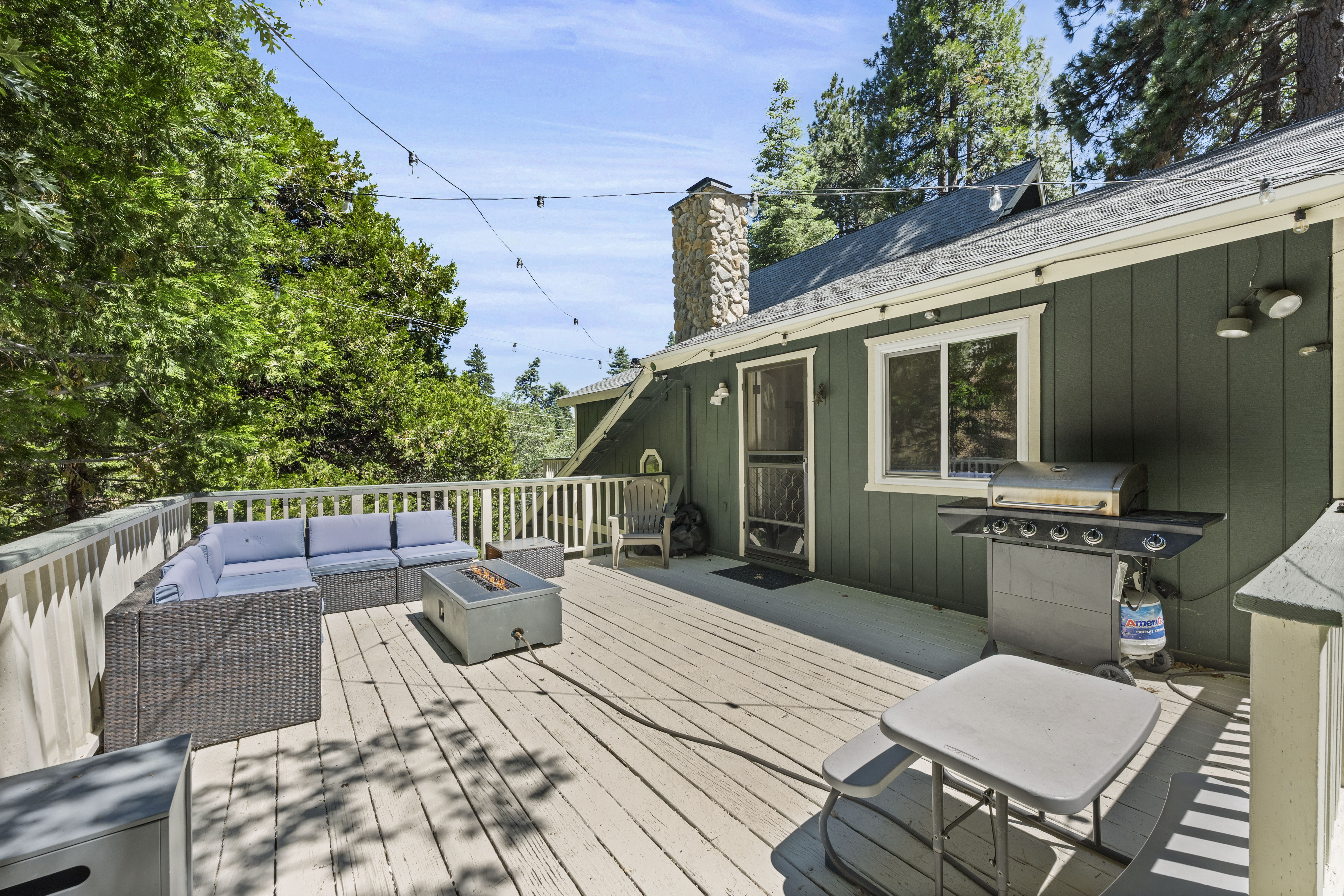  30942 Old City Creek Road, Running Springs, CA 92382 - 物件實景