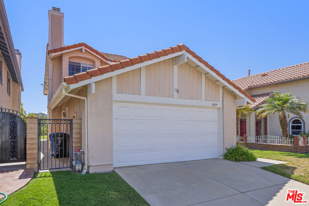 Porter Ranch, California, 91326, United States, 4 Bedrooms Bedrooms, ,3 BathroomsBathrooms,Residential,For Sale,1906036