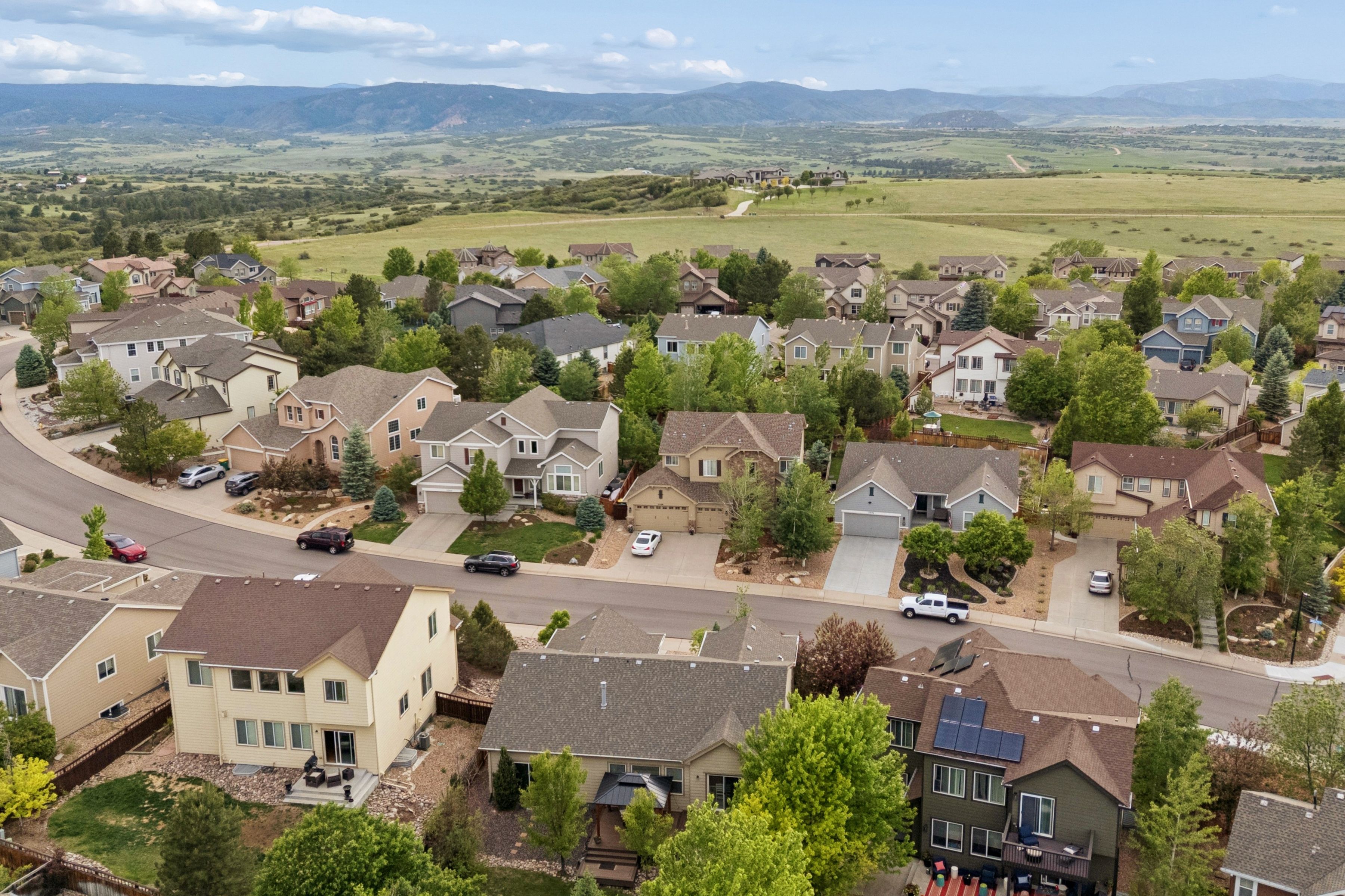  Main Level Living Paired With An Exceptional Location - 物件實景