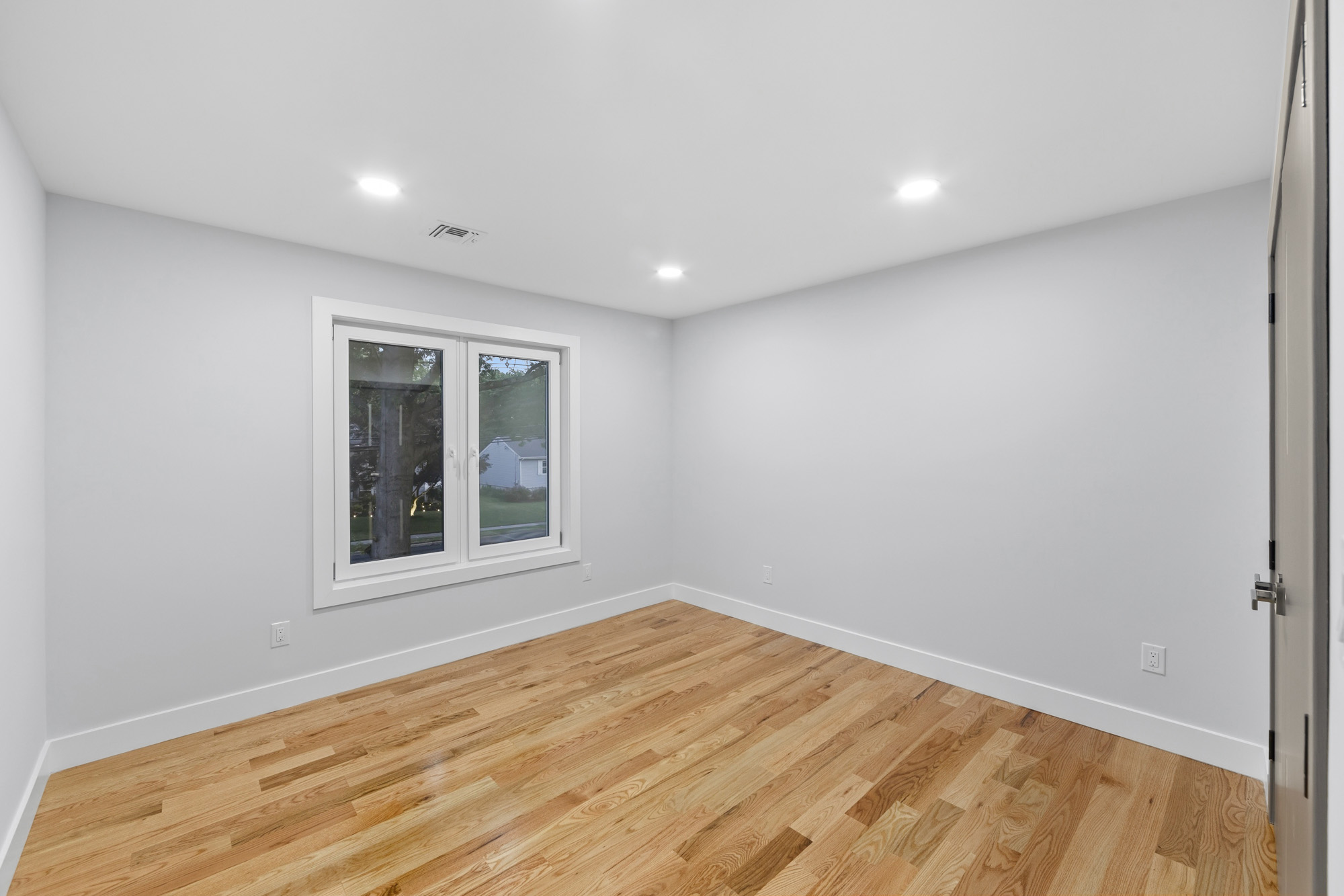  31-07 Morlot Avenue, Fair Lawn, NJ, 07410 - 物件實景
