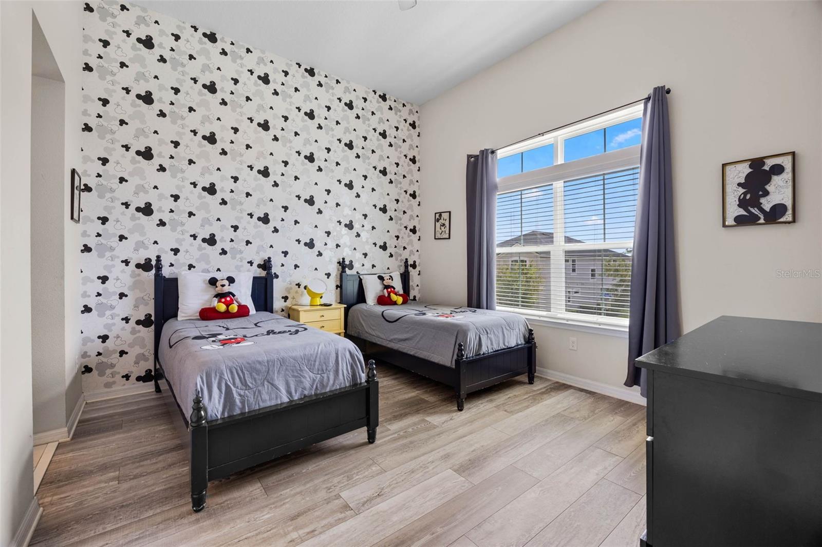 KISSIMMEE, Florida, 34747, United States, 7 Bedrooms Bedrooms, ,6 BathroomsBathrooms,Residential,For Sale,1989938