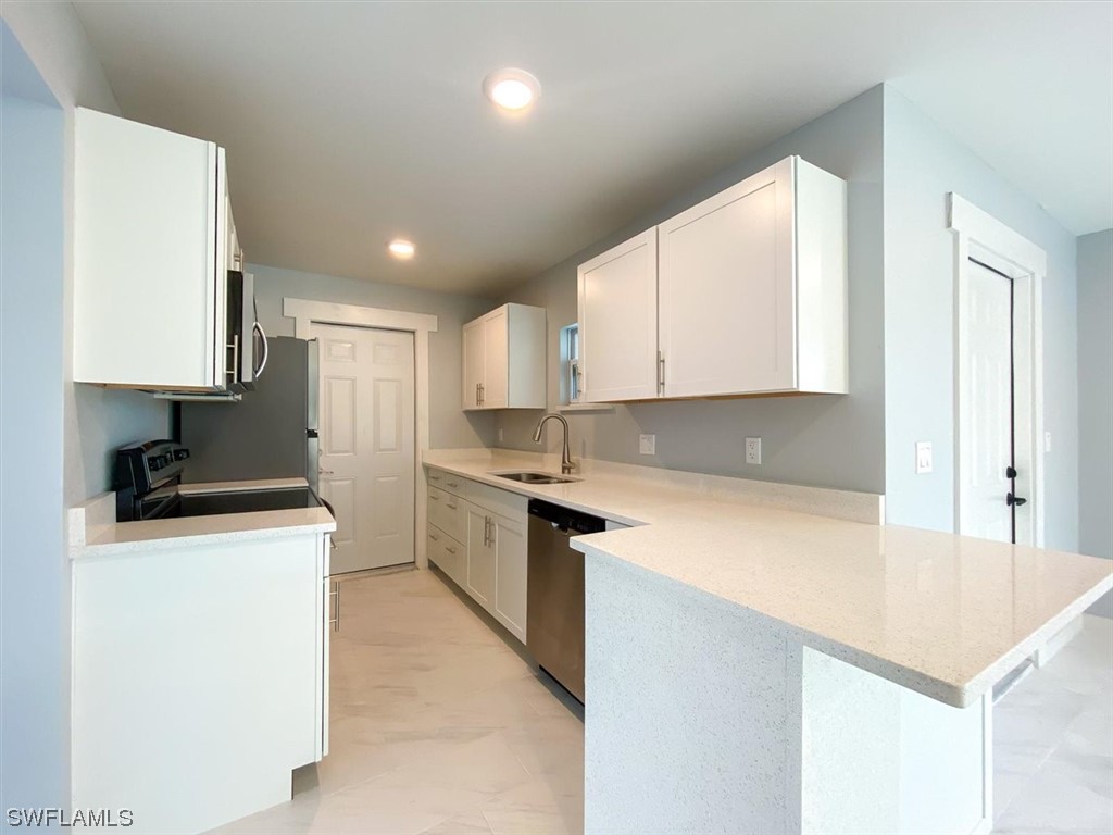 Lehigh Acres, Florida, 33973, United States, 6 Bedrooms Bedrooms, ,4 BathroomsBathrooms,Residential,For Sale,1872898