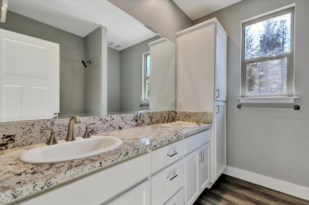 Grass Valley, California, 95945, United States, 3 Bedrooms Bedrooms, ,2 BathroomsBathrooms,Residential,For Sale,1978988