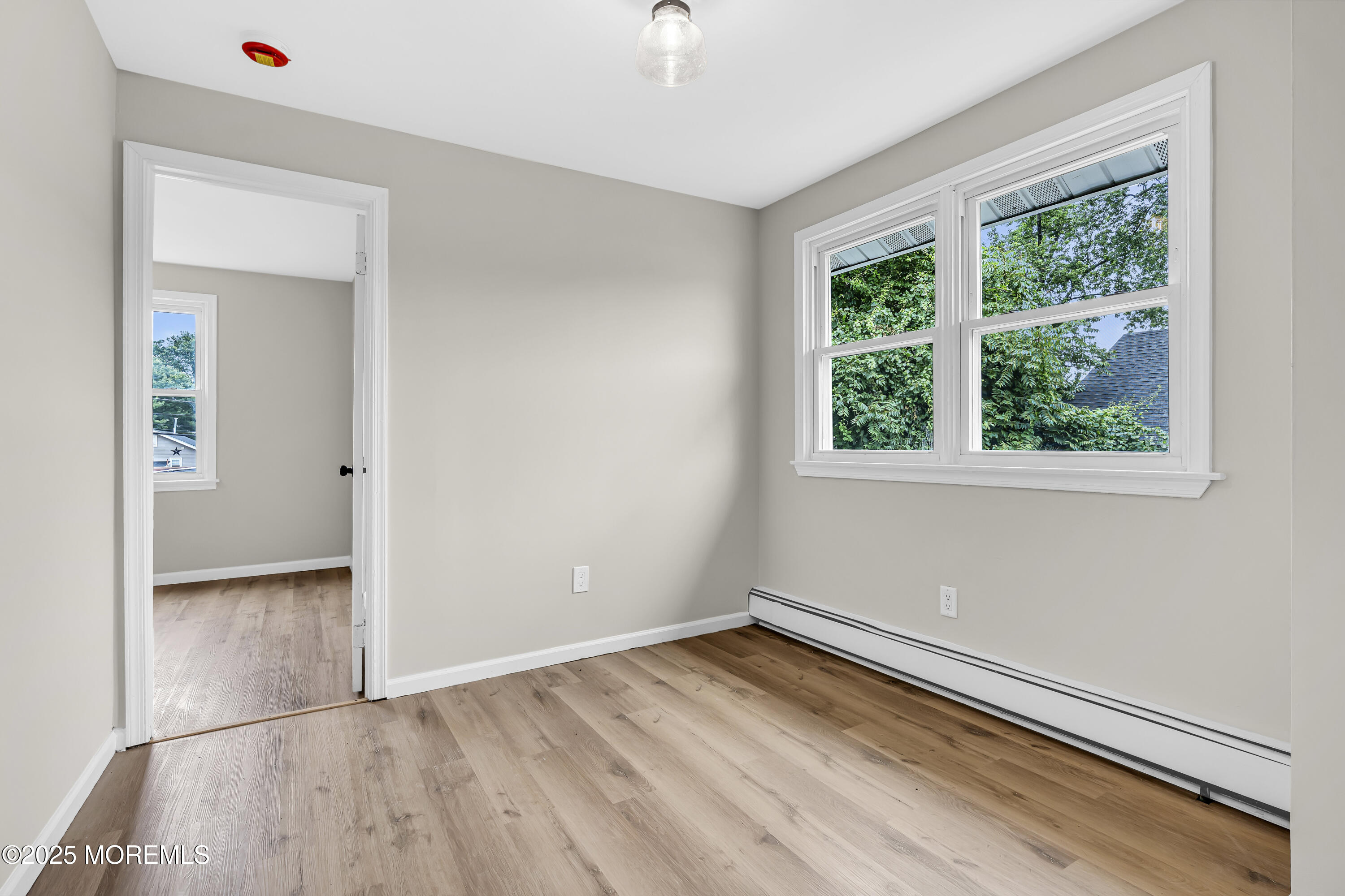 Keansburg, New Jersey, 07734, United States, ,Residential,For Sale,1936883