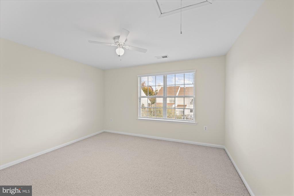 Leesburg, Virginia, 20175, United States, 5 Bedrooms Bedrooms, ,4 BathroomsBathrooms,Residential,For Sale,1987401