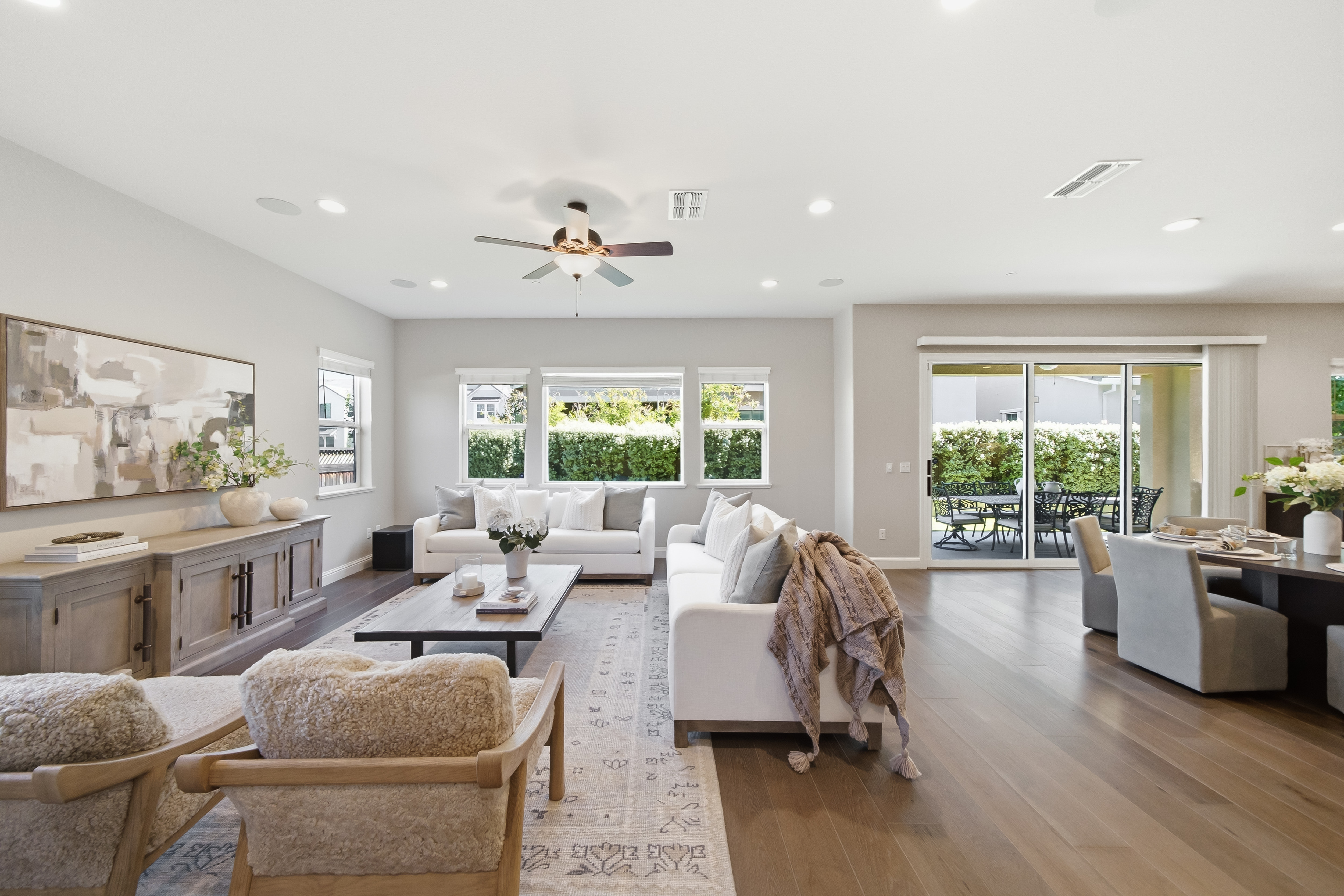  Elevated Modern Living in Sanctuary Village - 物件實景