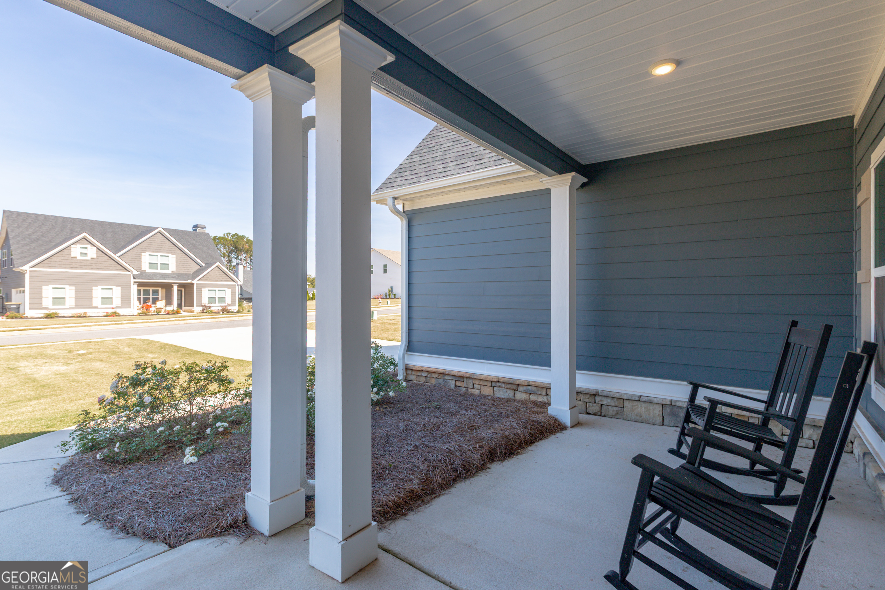 Senoia, Georgia, 30276, United States, 4 Bedrooms Bedrooms, ,3 BathroomsBathrooms,Residential,For Sale,1987770