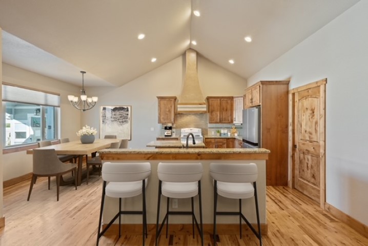 Cheyenne, Wyoming, 82001, United States, 5 Bedrooms Bedrooms, ,3 BathroomsBathrooms,Residential,For Sale,1994195