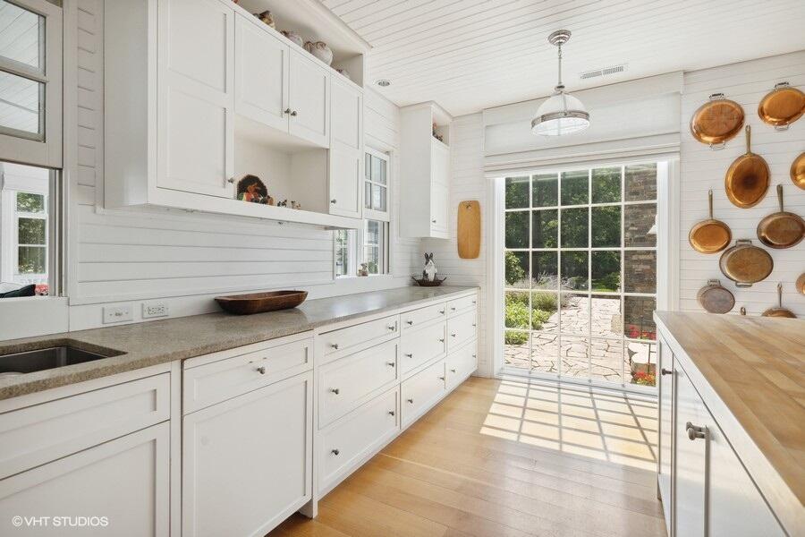 Lakeside, Michigan, 49116, United States, 3 Bedrooms Bedrooms, ,8 BathroomsBathrooms,Residential,For Sale,1785072